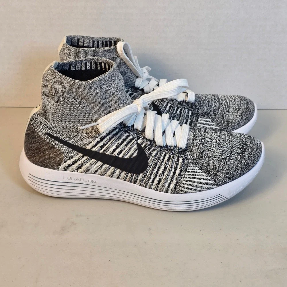 Nike LunarEpic Flyknit Women 8.5 Running Shoes Black White Grey High Top Sneaker